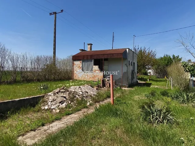 Eladó üdülő és hétvégi ház Kisapostag 38 nm
