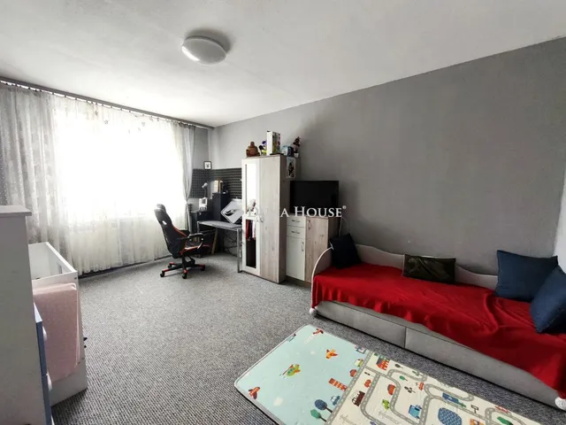 Eladó lakás Dunaújváros 59 nm