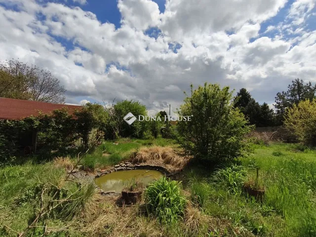 Eladó telek Dunaújváros 719 nm