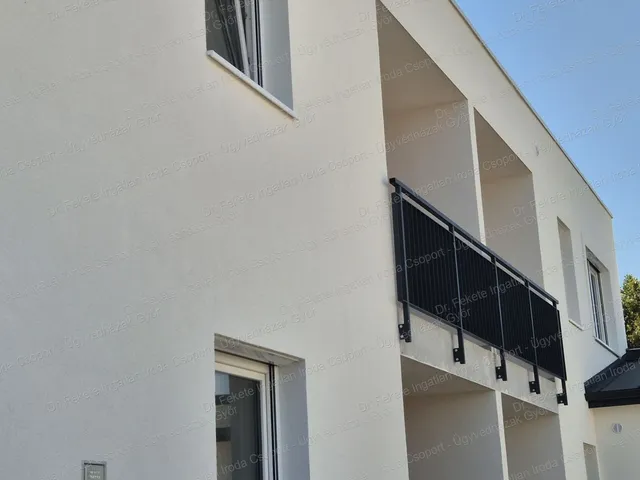 Eladó kereskedelmi és ipari ingatlan Győr, Szabadhegy, IRODA EM I13 57 nm