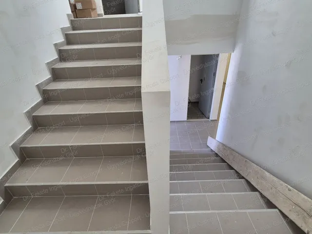 Eladó kereskedelmi és ipari ingatlan Győr, Szabadhegy, IRODA EM I13 57 nm