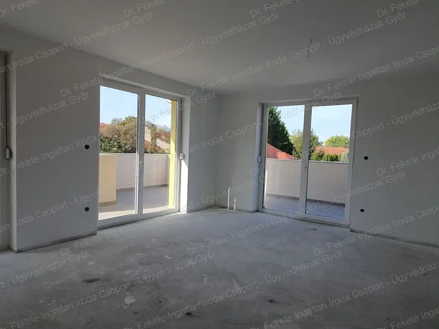 Eladó lakás Komárom 73 nm