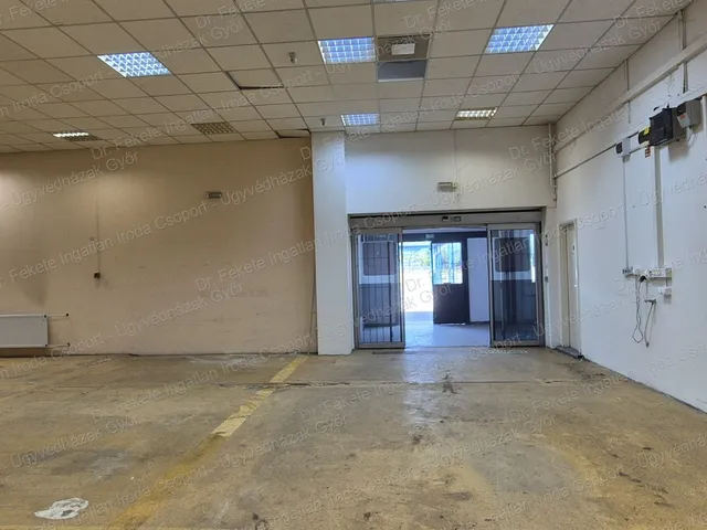 Kiadó kereskedelmi és ipari ingatlan Győr, Szabadhegy 312 nm