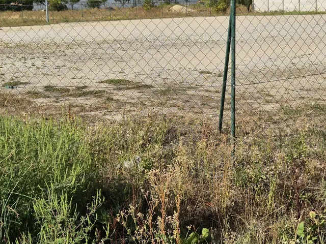 Eladó telek Győrújbarát 1 nm
