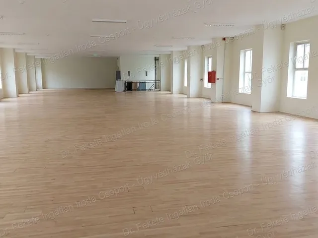 Kiadó kereskedelmi és ipari ingatlan Győr, Gyárváros 783 nm