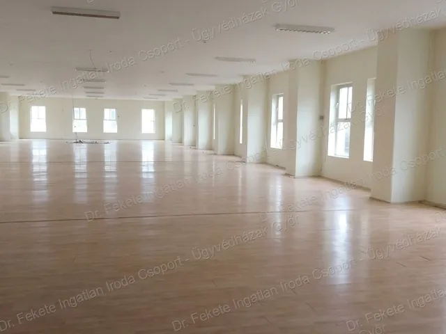Kiadó kereskedelmi és ipari ingatlan Győr, Gyárváros 783 nm