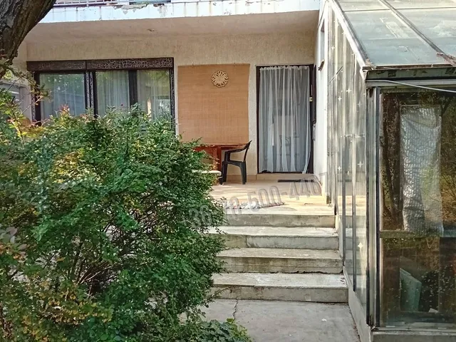 Eladó ház Budapest II. kerület, Erzsébetliget, Gerecse utca 316 nm