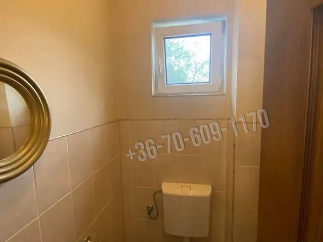Eladó ház Vác, Kertváros 221 nm