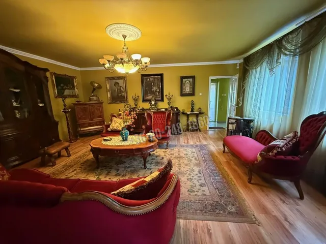 Eladó ház Nyíregyháza, Belváros 230 nm