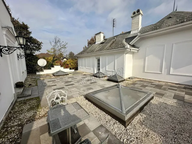 Eladó ház Sződliget 400 nm