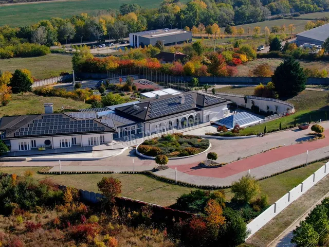 Eladó ház Törökbálint, Tópark 2000 nm