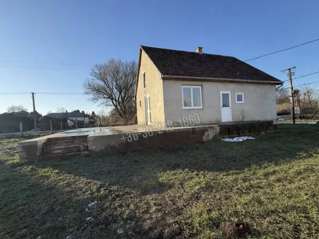 Eladó ház Gávavencsellő 75 nm