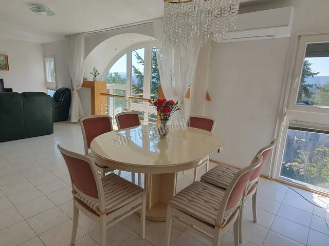 Eladó ház Budapest II. kerület 257 nm