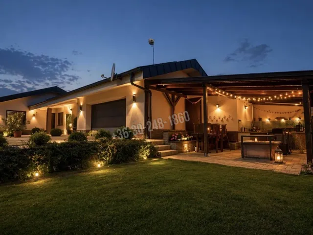 Eladó ház Nyíregyháza, Oros 188 nm