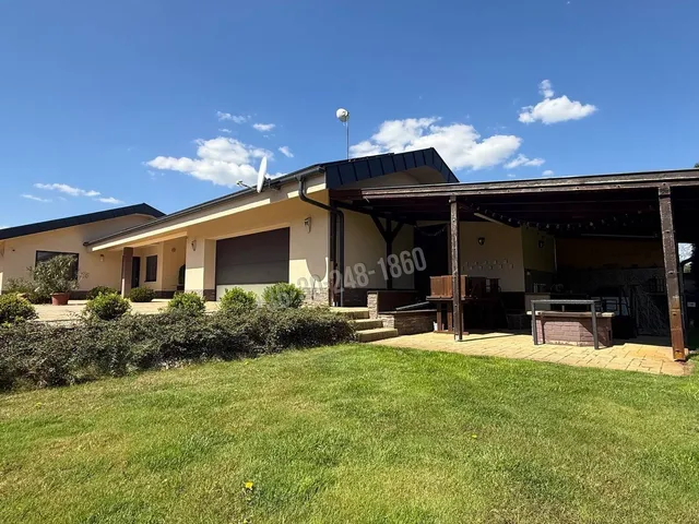 Eladó ház Nyíregyháza, Oros 188 nm