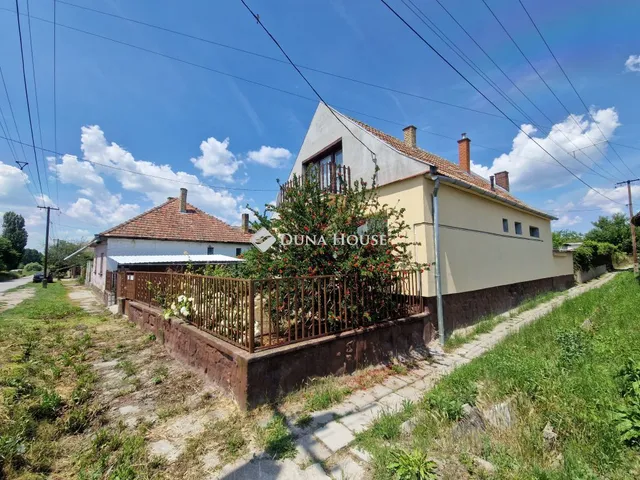 Eladó ház Szeremle 80 nm