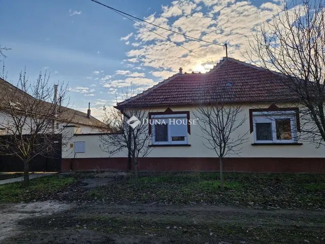 Eladó ház Madaras 57 nm