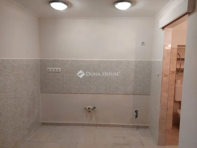 Eladó ház Baja 30 nm