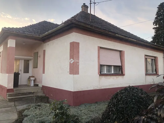 Eladó ház Hercegszántó 105 nm