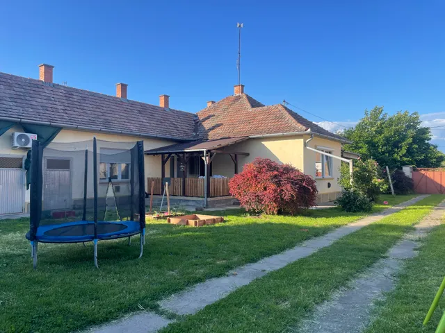 Eladó ház Hercegszántó 106 nm