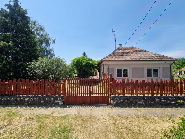 Eladó ház Nagybaracska 108 nm