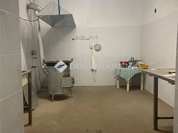 Eladó ház Kunbaja 236 nm