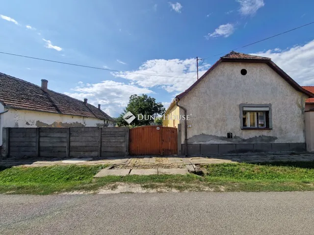Eladó ház Bátaszék 98 nm