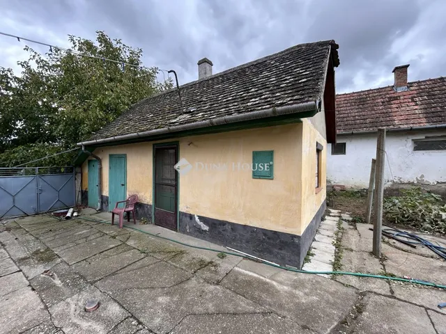 Eladó ház Nagybaracska, Mohácsi utca 140 nm