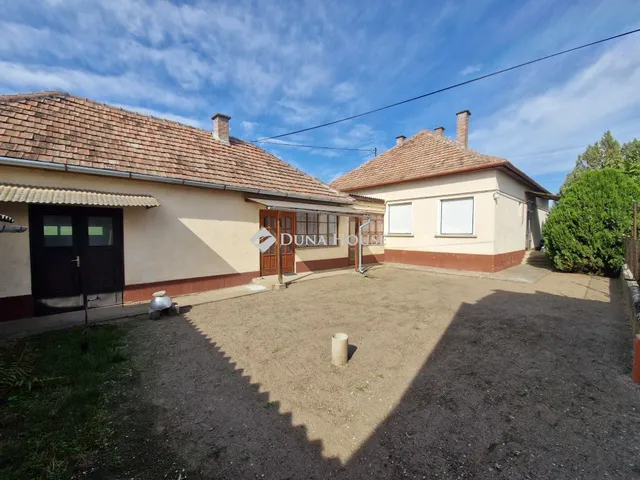 Eladó ház Baja 140 nm