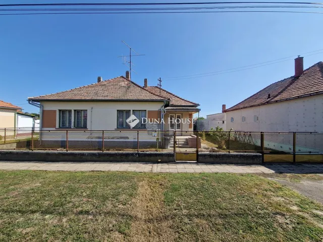 Eladó ház Bátaszék 99 nm