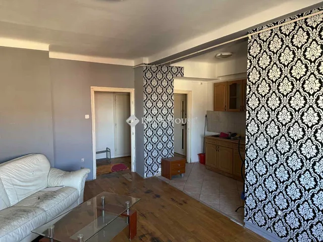 Eladó lakás Pécs, Esztergár Lajos utca 60 nm