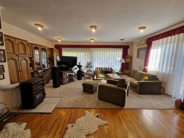 Eladó ház Baja 210 nm