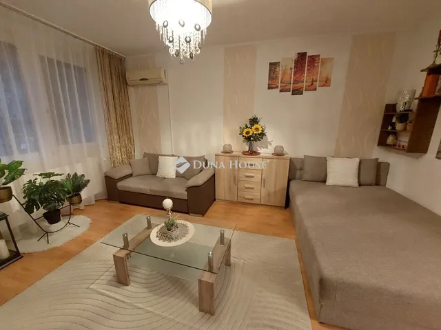 Eladó lakás Baja, Fáy András utca 35 nm