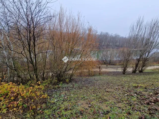 Eladó telek Baja 424 nm