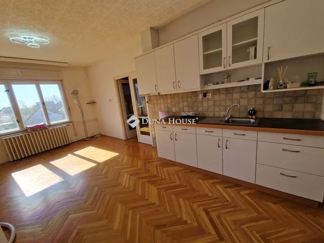 Eladó ház Baja 152 nm