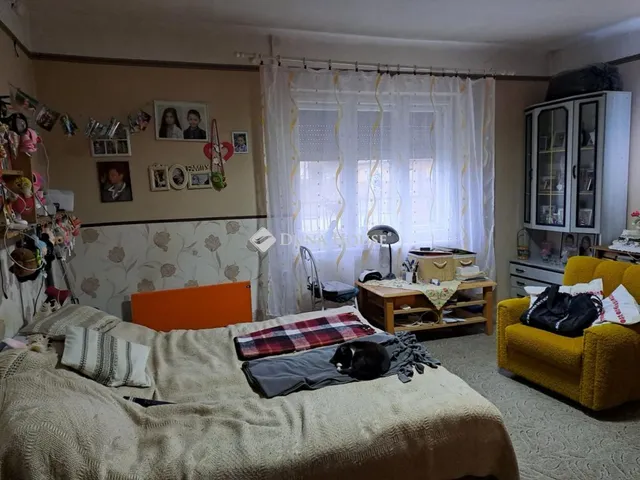 Eladó ház Kisszállás 50 nm