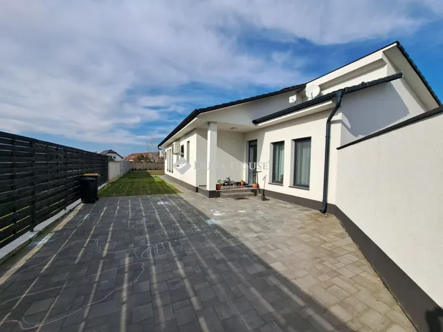 Eladó ház Baja 124 nm