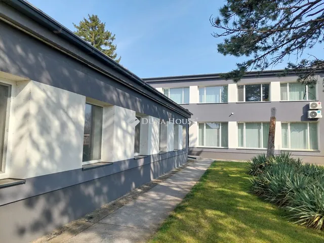 Eladó kereskedelmi és ipari ingatlan Baja 600 nm