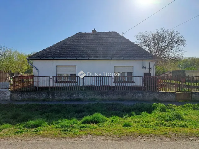 Eladó ház Bácsborsód 86 nm