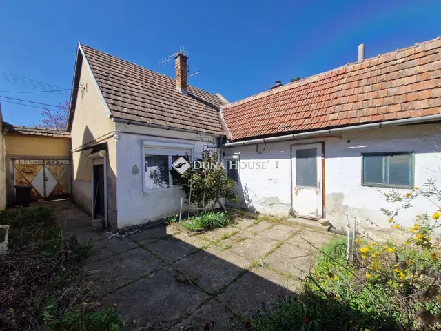 Eladó ház Baja, Szabadság utca 61 nm