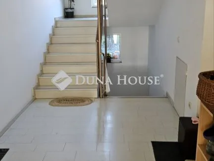 Eladó lakás Baja 78 nm