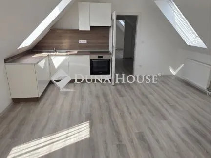 Eladó lakás Baja 78 nm