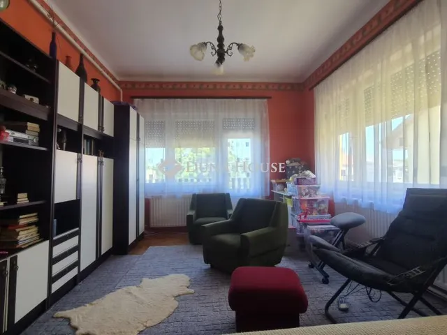 Eladó ház Bácsbokod 180 nm