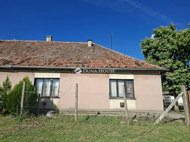 Eladó lakás Kisszállás 91 nm
