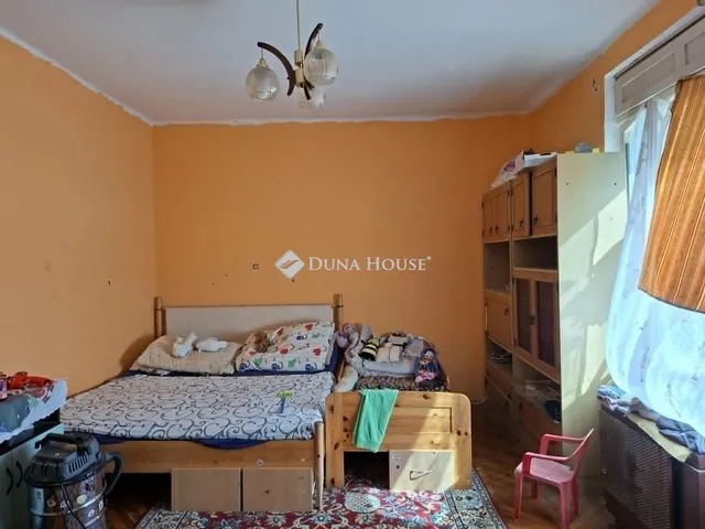 Eladó lakás Kisszállás 91 nm