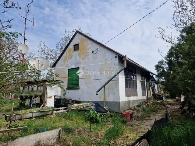 Eladó mezőgazdasági ingatlan Baja 30 nm
