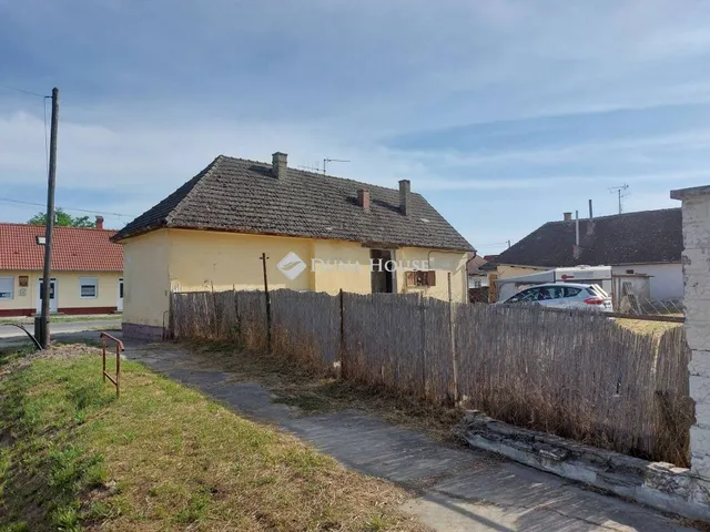 Eladó ház Dávod 71 nm