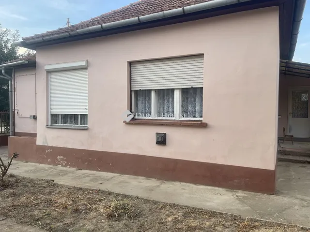 Eladó ház Csátalja, Jókai Mór utca 120 nm