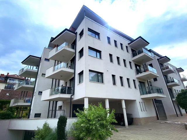 Eladó lakás Siófok, Fokihegy 76 nm