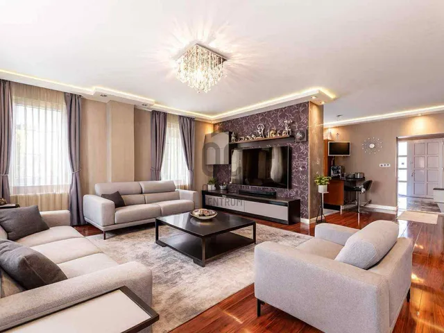 Eladó ház Budapest III. kerület, Rómaifürdő 230 nm